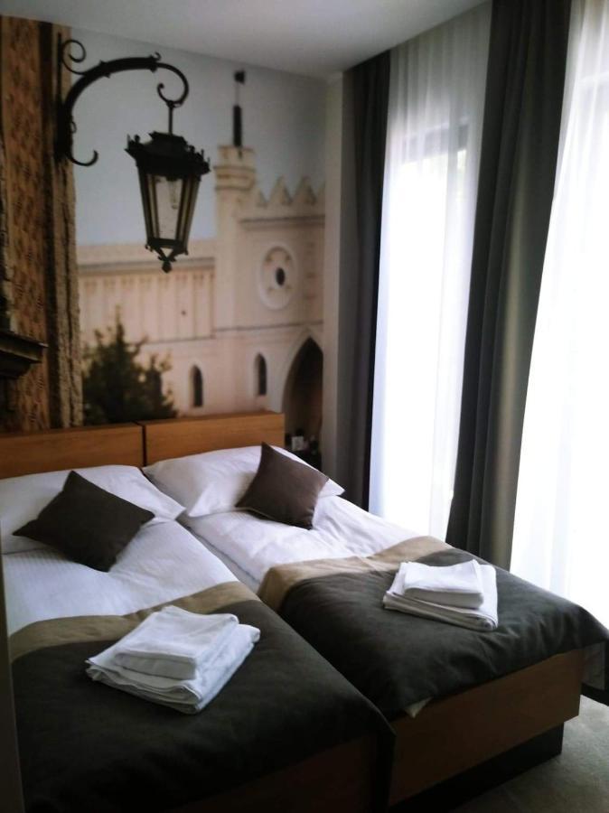 Dom Weselny Ludmila Bed & Breakfast Krasnik Luaran gambar